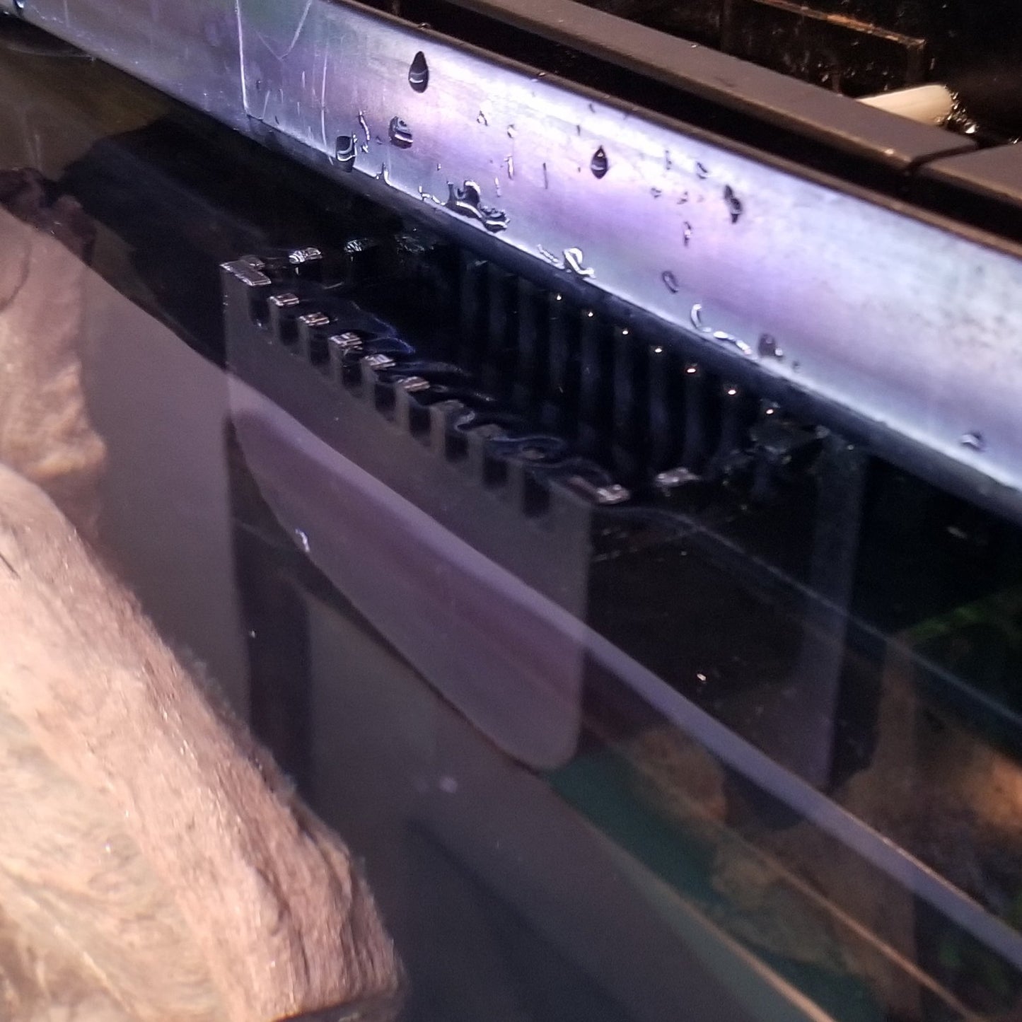 Surface skimmer upgrade for Red Sea 130D Aquarium