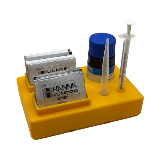 Reagent and syringe holder for Calcium (HI758), Alkalinity (HI775) or Nitrate (HI782)